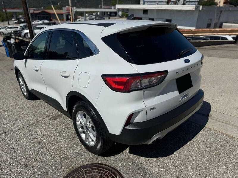 2022 Ford Escape SE