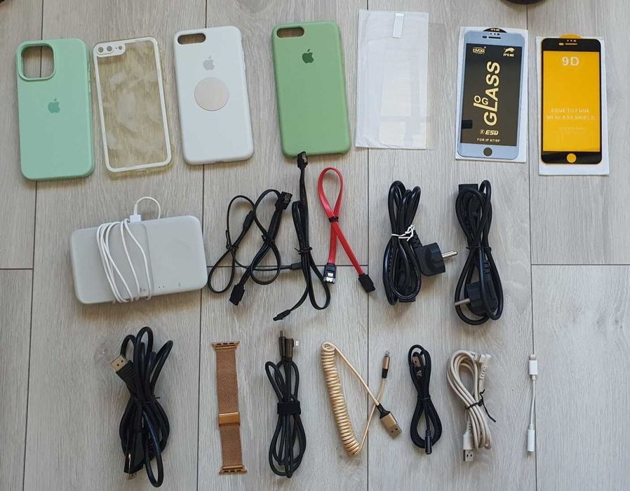 Мобільні та комп'ютерні аксесуари