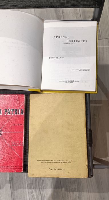 4 livros antigos 1€ cada