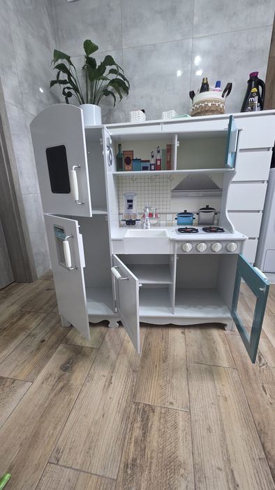 Sprzedam kuchnie zabawkowa