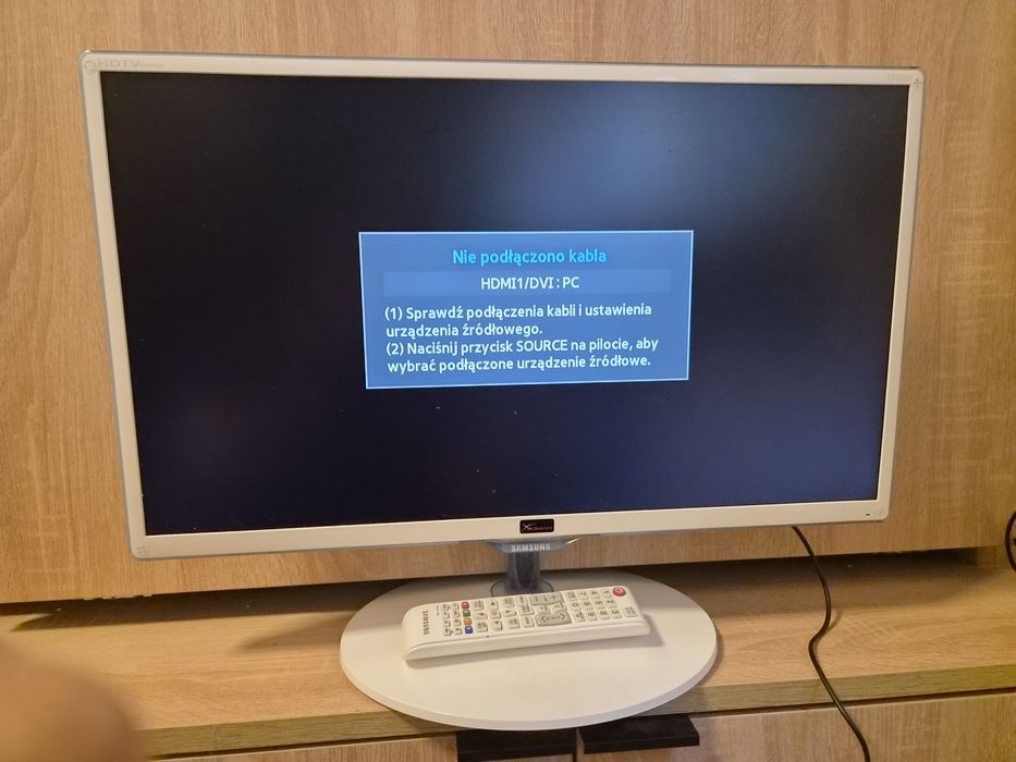 Monitor Samsung T24391EW z tunerem TV