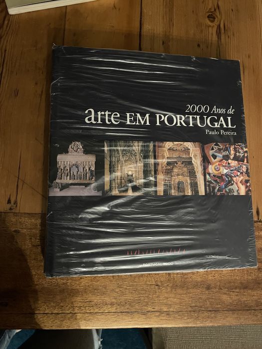 Livro 2000 anos de arte em portugal. Novo ainda no plastico.
