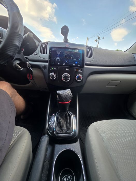 KIA Forte/Cerato 2012