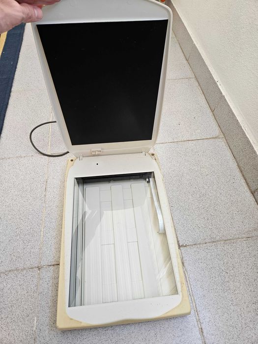 Scanner Mustek 1200 UB Plus