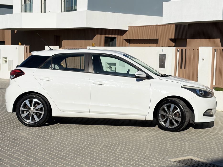 Hyundai i20 • 1.2 STYLE 85cv • 126.000 kms