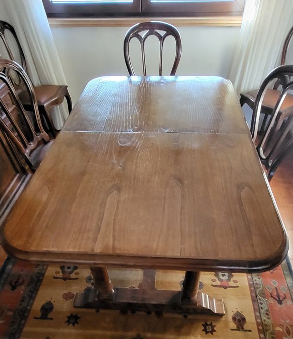 Mesa, 6 cadeiras sala de jantar e carrinho