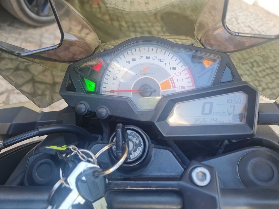 Moto 2015 Kawasaki z300 + extras