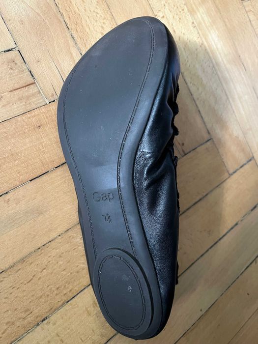 nowe skórzane baleriny GAP