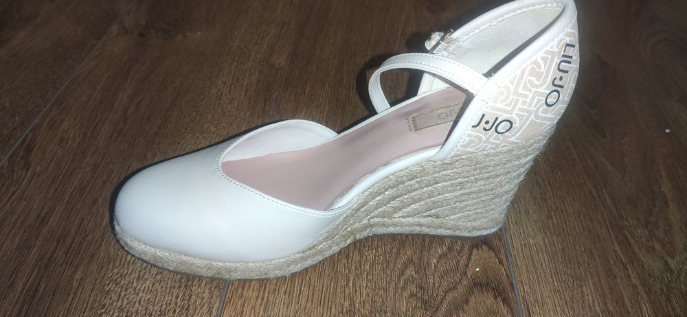 liu jo еспадрильї на танкетці