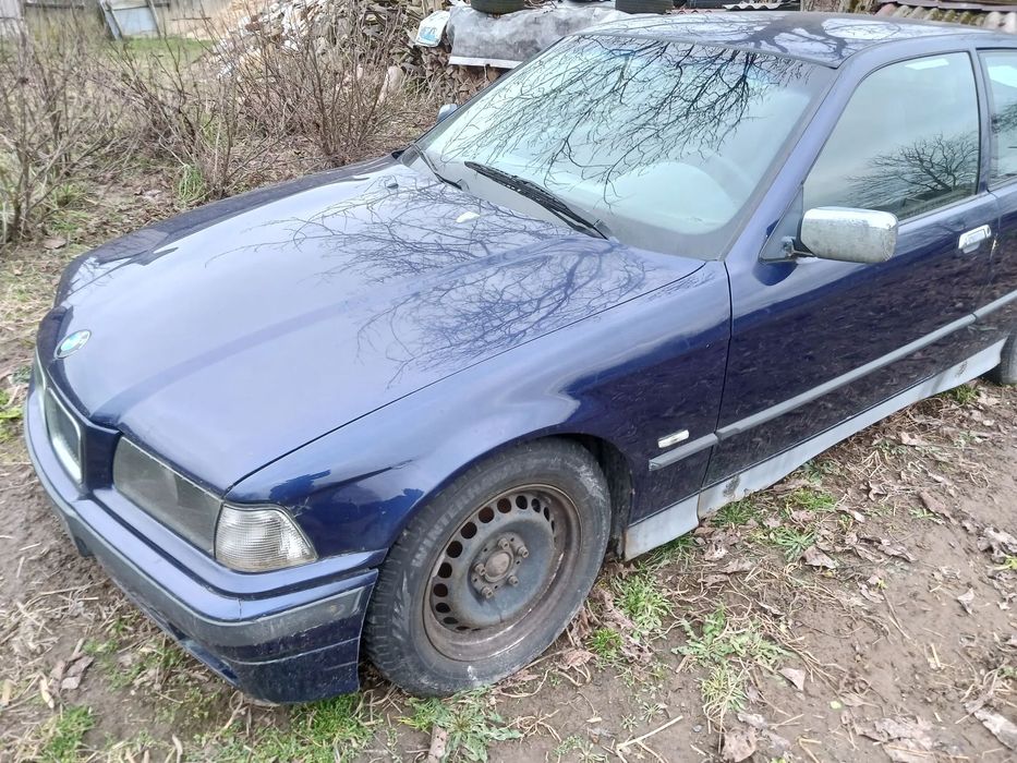 BMW E36 Compact silnik 1.7 diesel M41 90KM skrzynia biegów TDS AKW 221.0.0122.90 221.0.0125.90 drzwi klapa zderzak tył lusterko zewnętrzne 297/5 Dunkelblau fotel maglownica pompa wspomagania wtryskowa paliwa mechanizm mcperson szyba belka sanki podłużnica