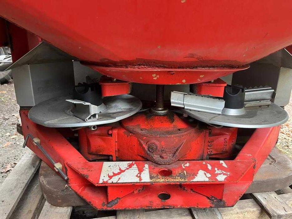 Rozsiewacz nawozu Rauch MDS hydraulika Amazone compakt