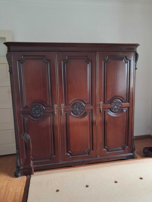 Móveis quarto , cama e roupeiro