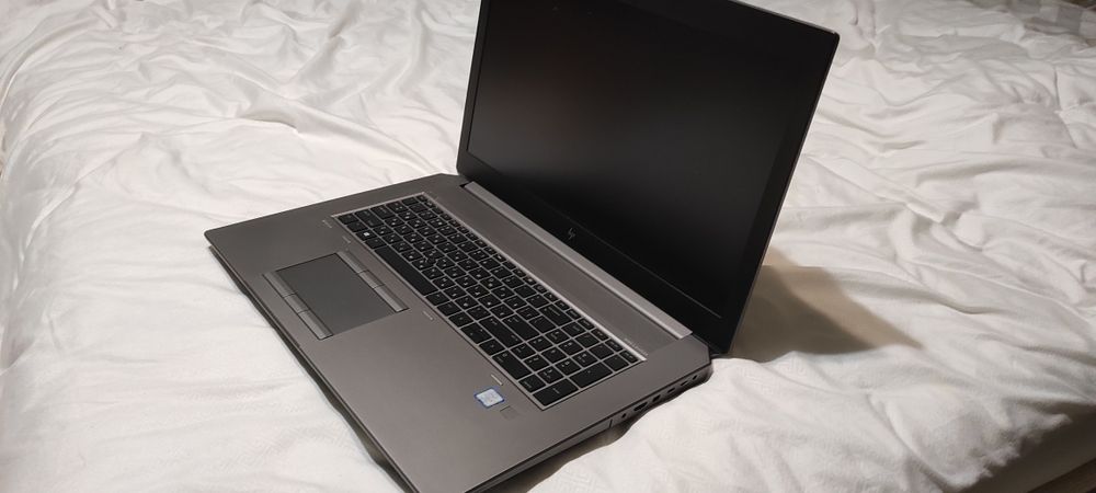 HP zBook 17,3 G5 (i5-8400/ nVidia Quadro P2000/ 32 gb Ram/ 512 ssd