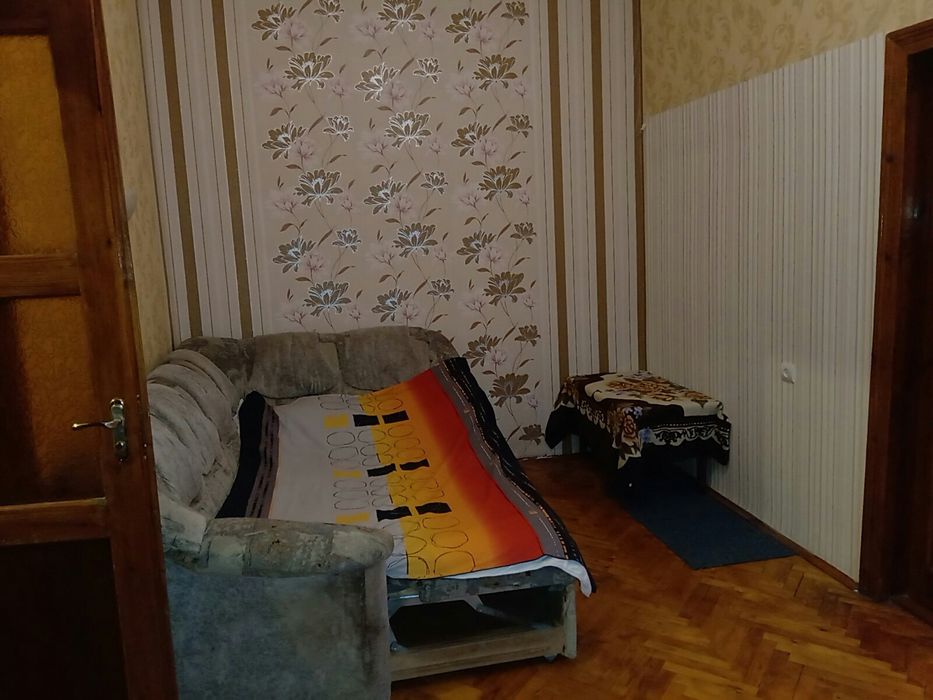 2х кім. кв. пр. Чорновола ( центр, Оперний театр, площа Ринок )