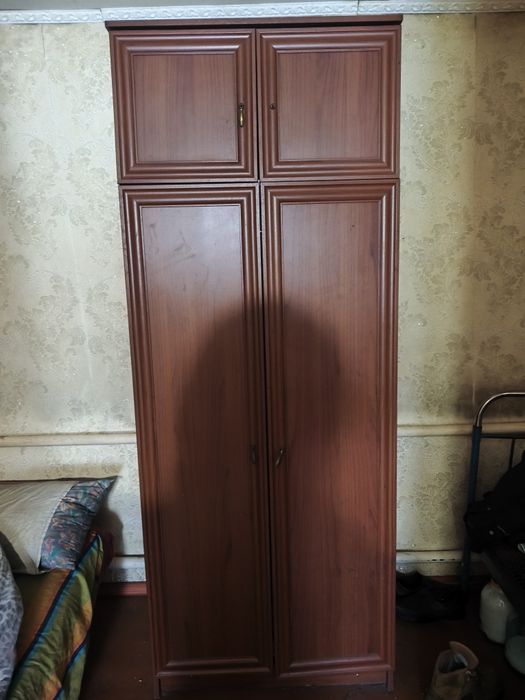 Продам стенку новая