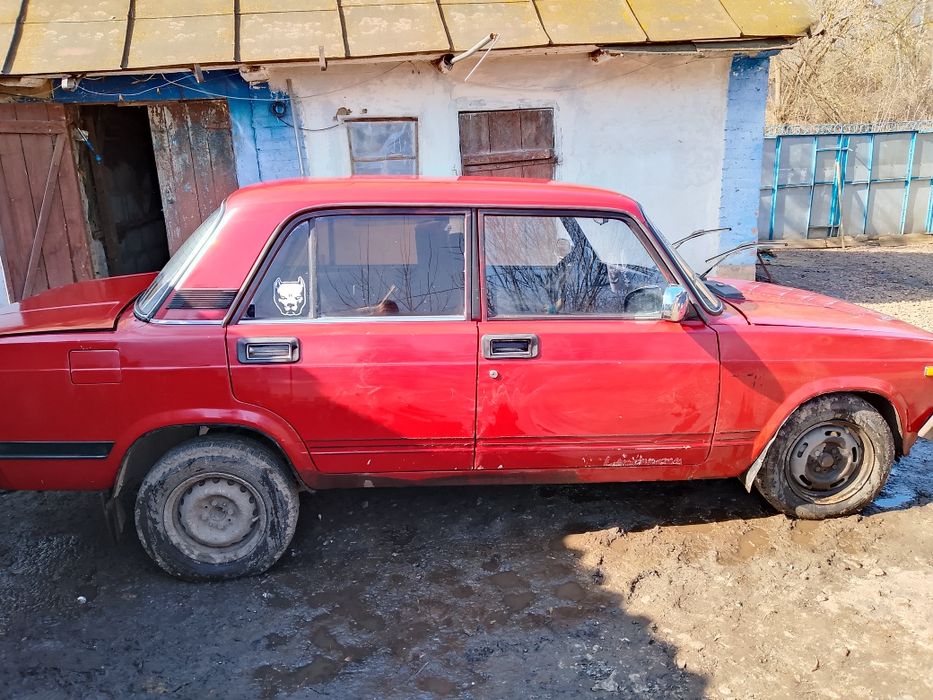 Продам автомобіль ваз2105