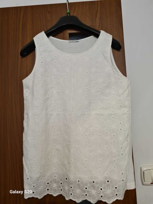Biała damska bluzeczka haftowana marki H&M, bawełniana