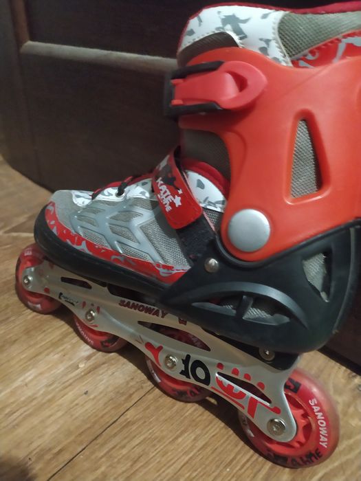 Продам ролики  в б/у стані