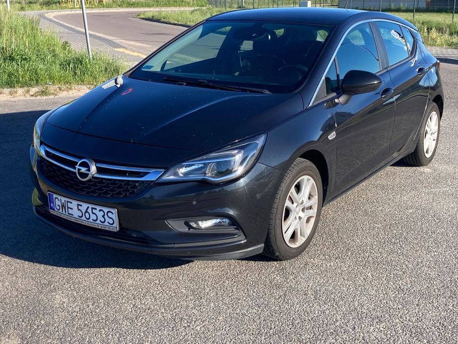 Opel Astra Świetny miejski samochód Opel Astra w bogatej wersji.
