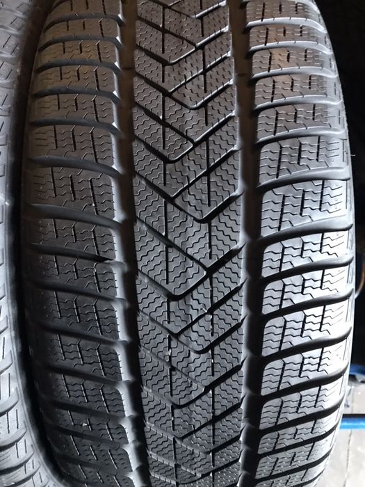 285/30/21+255/35/21 R21 Pirelli Sottozero 3 4шт зима