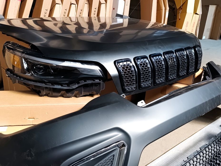 Решітка бампера нижня Cherokee 2020 решітка низ черокі 2019