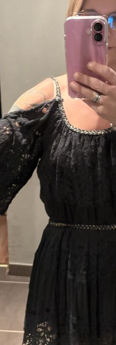 Sukienka czarna koronka