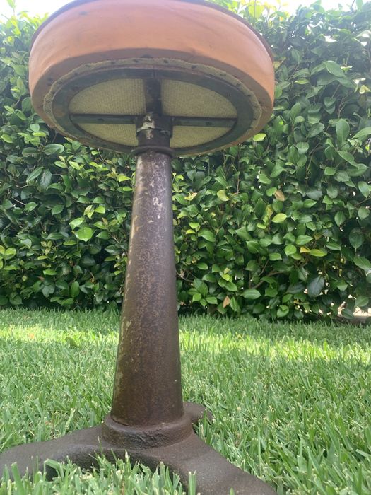 Banco vintage metálico