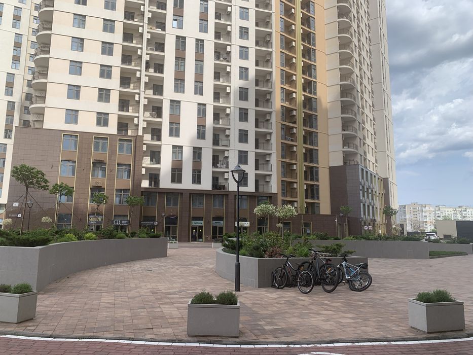 Baz-05 Продам 1 но кімнатну квартиру в новому будинку поруч з центром
