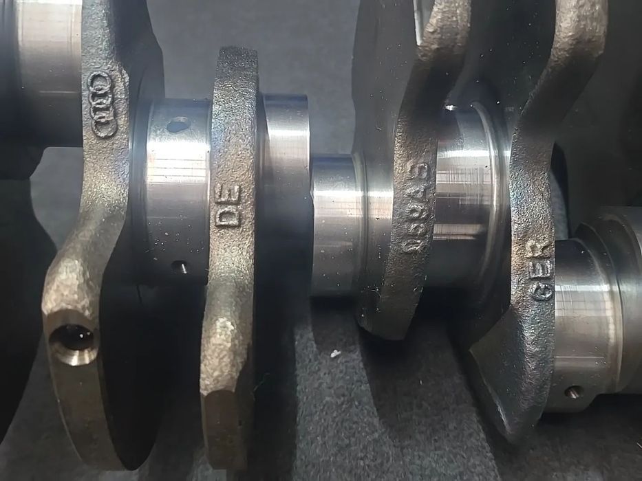 Cambota (Crankshaft) Audi A8 D3 3.0 TDI ASB 2003–2009 EPC