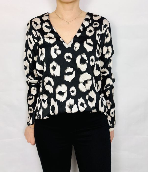 Czarna bluzka z beżową panterką L 40