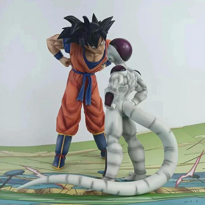 Figuras Son Goku e Freezer Conjunto