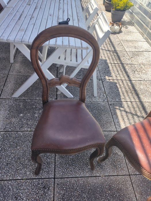 6 cadeiras madeira e pele