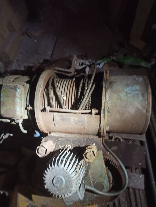 Продам тельфер Болгарія. В/п 2 тони.