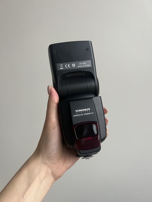 Canon 6D + 50 mm 1.4 зі спалахом та додатковмс акумом