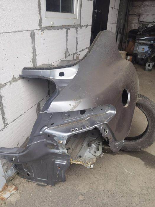 Продам кузовную деталь Jaguar XF