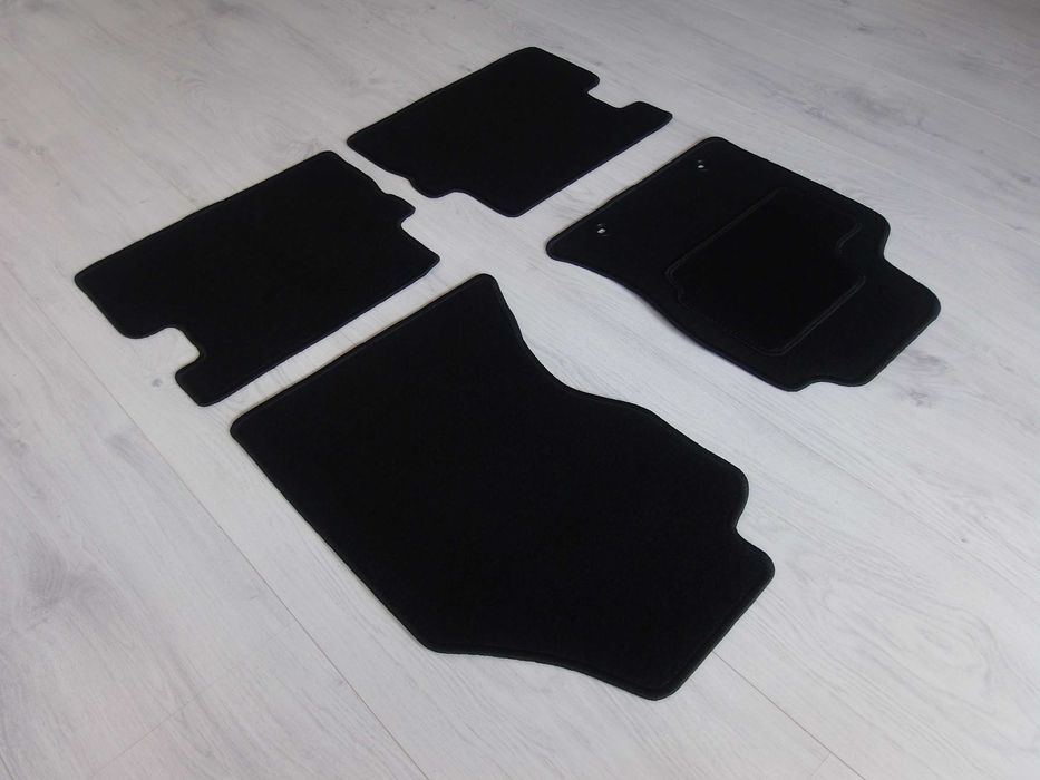 Dywaniki Welurowe FORD FOCUS MK1 I 98-04 Idealnie Dopasowane STOPERY