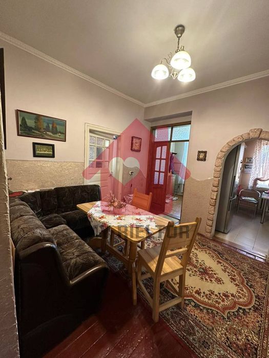 Продаж будинку Новий район!