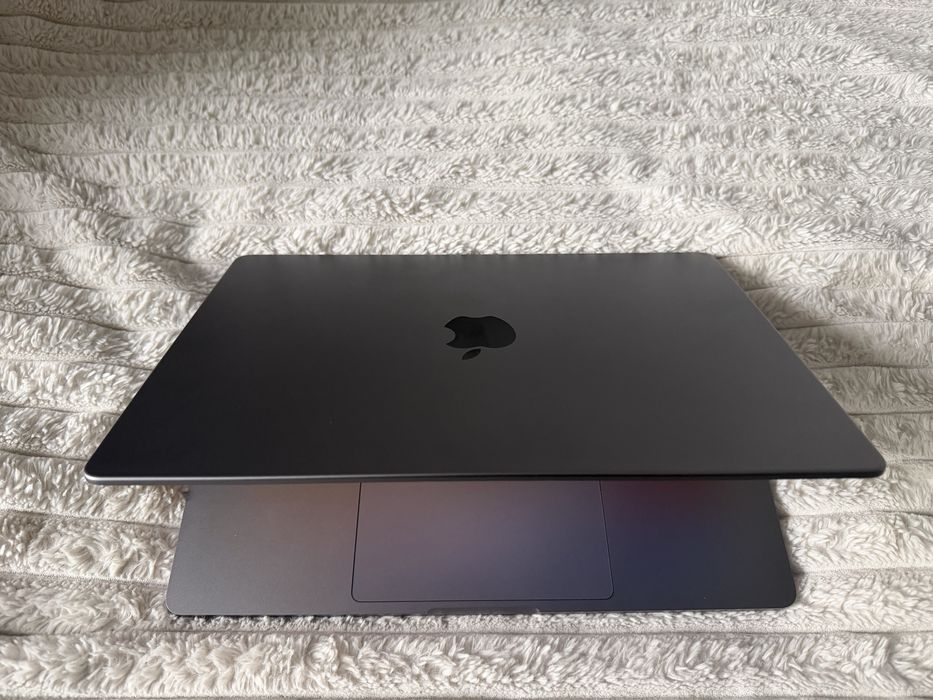 Macbook Pro 14” M1 Max 32gb Ram