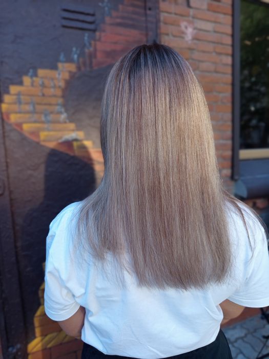 Фарбування волосся Airtooch