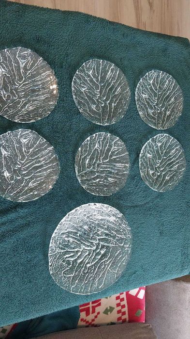 Talerze i patera "lisc kapusty" 6+1 z okresu PRL