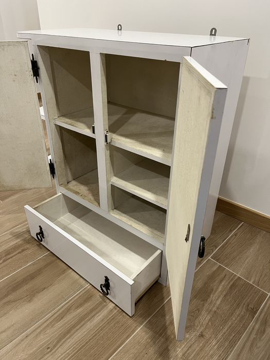 Armário casa de banho