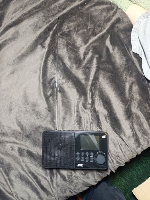 Радиоприемник JVC E611B-DAB