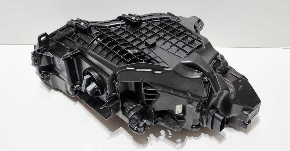 Reflektor lewy Full Led Volvo XC40 Lift Pixel europa