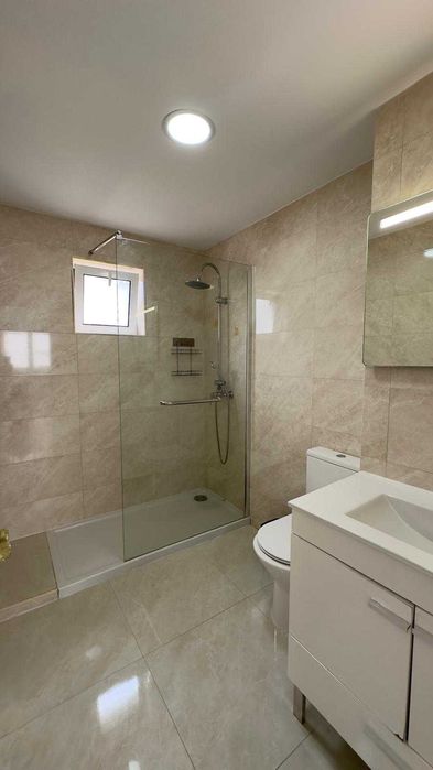 Excelente Apartamento T3 Mobilado para Arrendamento – Centro da Moita
