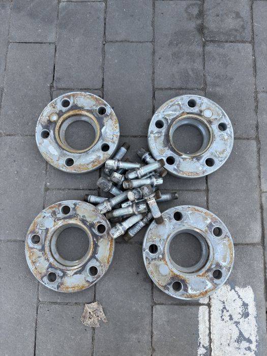 Проставки 5x120, підходять до bmw E та F серії