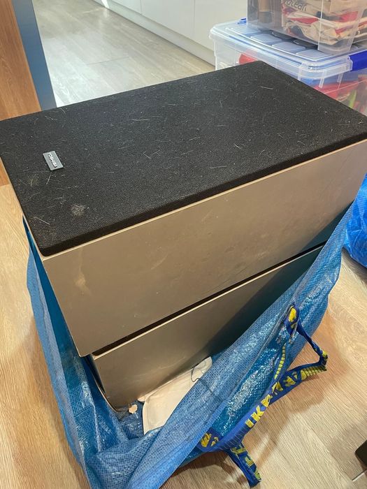 Gira-discos vintage Toshiba + colunas