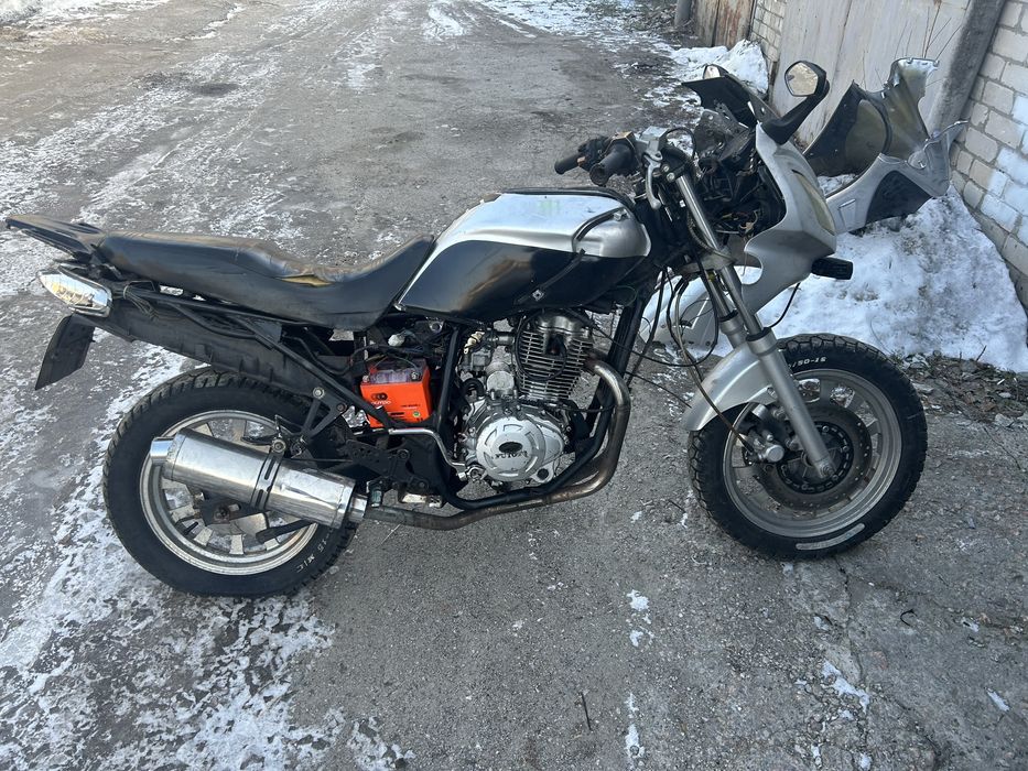 Продам мотоцикл RF 200кубов