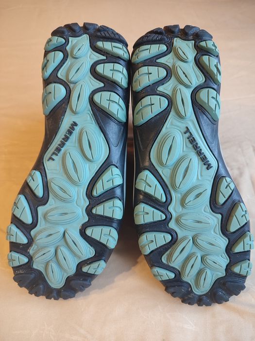 Трекинговые ботинки merrell