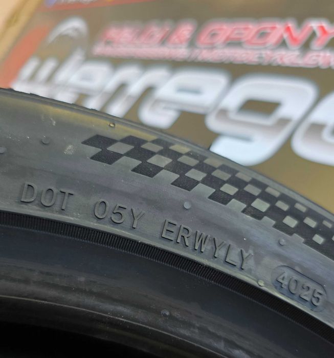 Nowe opony letnie - 245/40/R18 - RoadX Rxmotion DU71