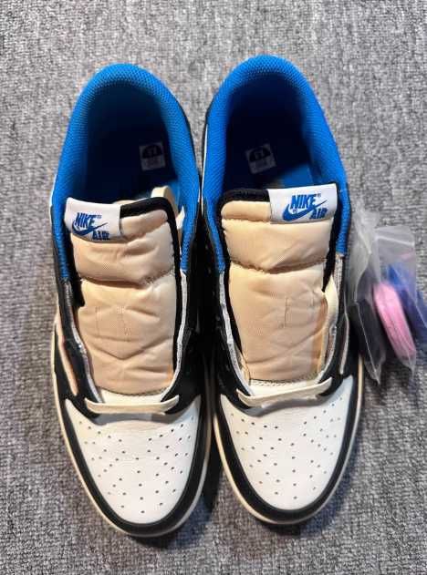 Jordan 1 Retro Low OG SP Fragment x Travis Scott R.38
